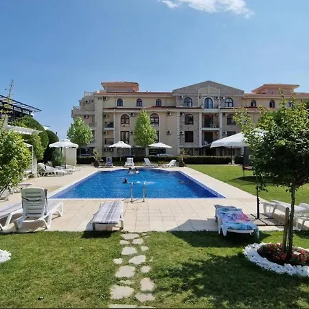 Royalbayvio Apartament